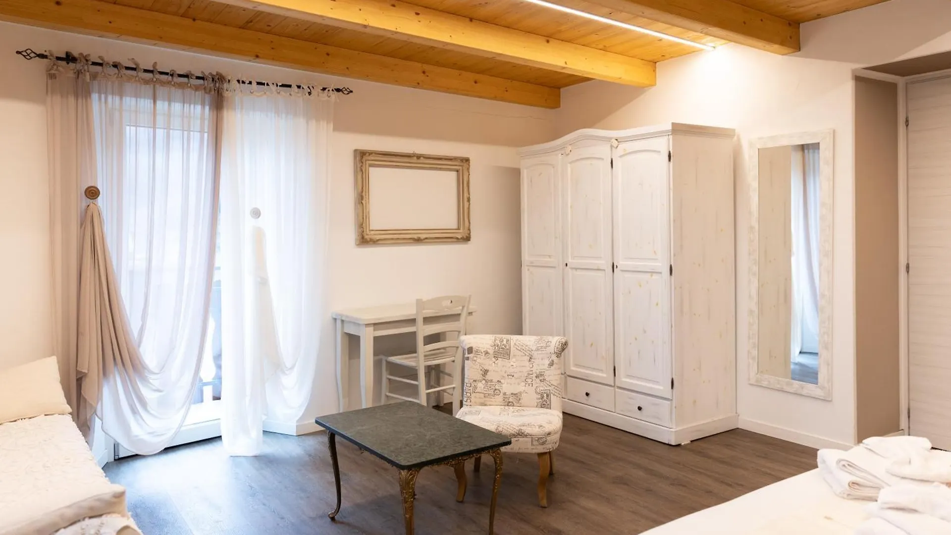 Ca' Baetti L'Antica Corte Roncola Country house