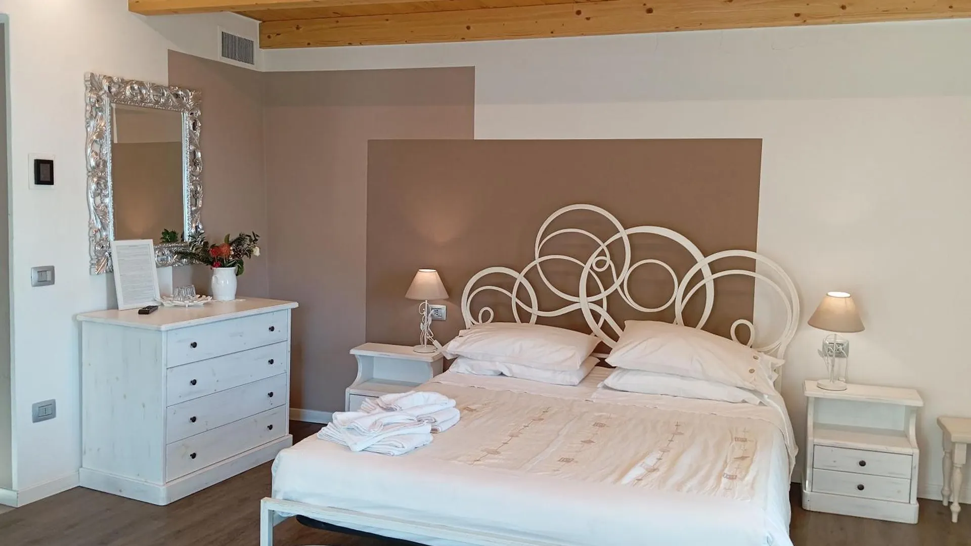 Ca' Baetti L'Antica Corte Roncola Country house